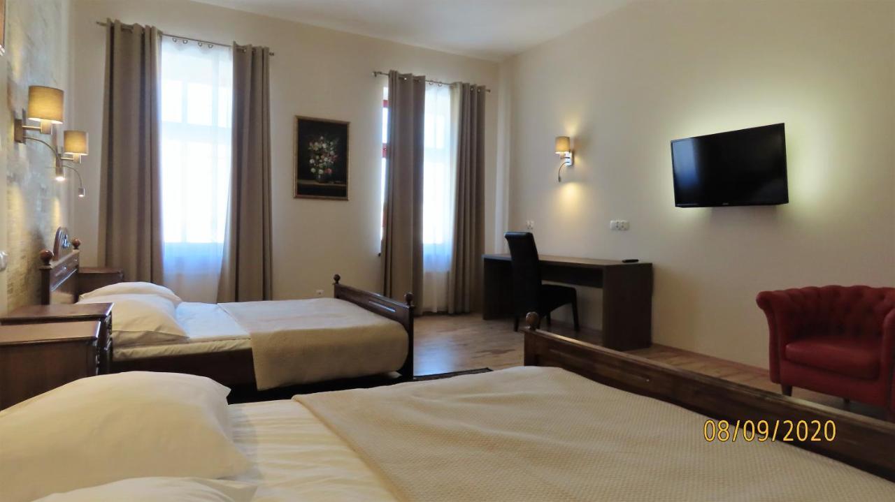 Euro Aparthotel ทาร์นูฟ ภายนอก รูปภาพ